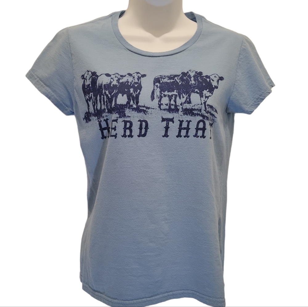 5/$25 💥- Lost Creek Outfitters Herd That Cow Cattle Graphic T Shirt Small